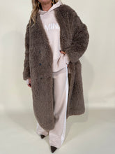 Carica l'immagine nel visualizzatore di Gallery, Pelliccia Cozy