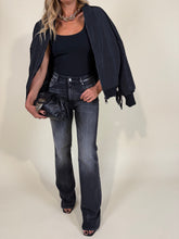 Carica l'immagine nel visualizzatore di Gallery, Bomber Frangia | Più colori