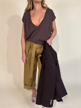 Load image into Gallery viewer, Maglia V | Viscosa | Più colori