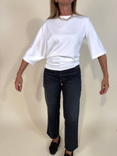 Load image into Gallery viewer, T-shirt Asimmetrica | White | MODAL.