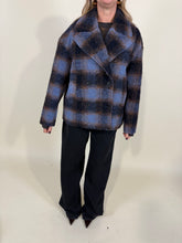 Carica l'immagine nel visualizzatore di Gallery, Cappottino Quadro