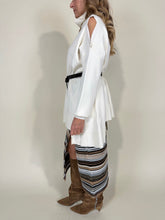 Carica l'immagine nel visualizzatore di Gallery, Maxi Maglia Cut | Più colori