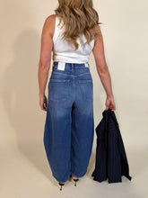 Carica l'immagine nel visualizzatore di Gallery, Denim Ginny | Balloon
