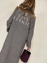 Carica l'immagine nel visualizzatore di Gallery, Cappotto Je Suis Iconic | Più fantasie