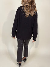 Carica l'immagine nel visualizzatore di Gallery, Maglia Over Rotture | Più colori