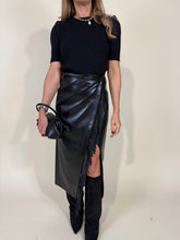 Carica l'immagine nel visualizzatore di Gallery, Gonna Frangia | Portafoglio | Ecopelle | Più colori