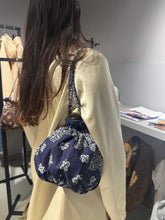 Carica l'immagine nel visualizzatore di Gallery, Pochette double-face bandana