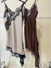 Carica l'immagine nel visualizzatore di Gallery, Abito Pizzo | Più colori I TAGLIA PICCOLA