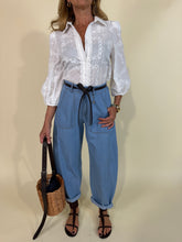 Carica l'immagine nel visualizzatore di Gallery, Pantalone Gem | Denim Chambray.