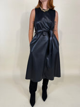 Carica l'immagine nel visualizzatore di Gallery, Abito Allison | Black