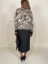Carica l'immagine nel visualizzatore di Gallery, Maglia in fantasia zebrata I moro