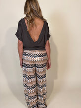 Load image into Gallery viewer, T-shirt V Schiena | Viscosa | Più colori.