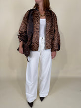 Carica l'immagine nel visualizzatore di Gallery, Bomber Leo