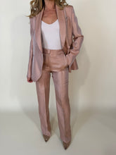 Carica l'immagine nel visualizzatore di Gallery, Blazer monopettto perlato I Rosa