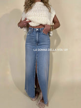 Carica l'immagine nel visualizzatore di Gallery, Gonna Lara