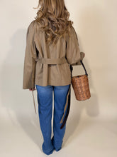 Load image into Gallery viewer, Trench Corto | Cammello