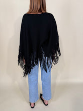 Carica l'immagine nel visualizzatore di Gallery, Poncho Akie | Più Colori | 100% Lana