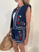 Load image into Gallery viewer, Gilet Ricamato I BLU I Set Coordinato