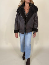 Carica l'immagine nel visualizzatore di Gallery, Montoncino Moro