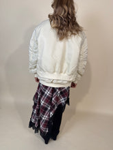 Carica l'immagine nel visualizzatore di Gallery, Bomber Ice | Più colori Hinnominate