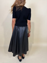 Carica l'immagine nel visualizzatore di Gallery, Gonna Darkie | Ecopelle | Più colori