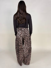 Carica l'immagine nel visualizzatore di Gallery, Denim Leo | Oversize