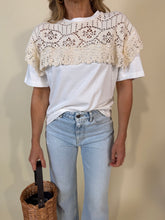 Carica l'immagine nel visualizzatore di Gallery, T-shirt Pizzo | Panna.