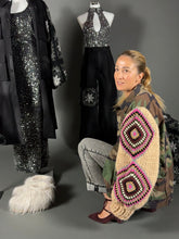 Carica l'immagine nel visualizzatore di Gallery, Sahariana Foderata Crochet Lana