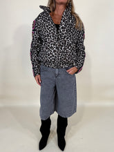 Load image into Gallery viewer, Bomber Maculato | Crochet