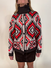 Load image into Gallery viewer, Cardigan Thaya | Brown & Red.