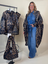 Carica l'immagine nel visualizzatore di Gallery, Impermeabile Elly | Long | Più Colori