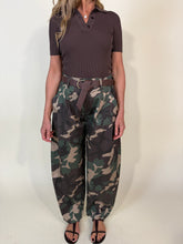 Carica l'immagine nel visualizzatore di Gallery, Pantalone Soldier | Camouflage | Cotone e Lyocell.