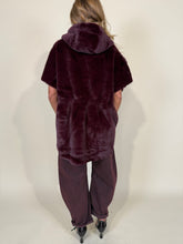 Carica l'immagine nel visualizzatore di Gallery, Cappa Anastasia | Burgundy