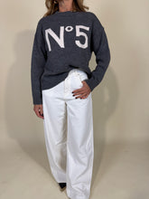 Carica l'immagine nel visualizzatore di Gallery, Maglia n.5