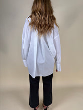 Load image into Gallery viewer, Camicia over con laccetto | Maxi polso
