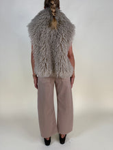 Carica l'immagine nel visualizzatore di Gallery, Gilet Rose ecopelliccia
