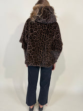 Load image into Gallery viewer, Ecopelliccia Leonie