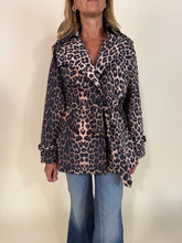Carica l'immagine nel visualizzatore di Gallery, Trench Corto | Leopard