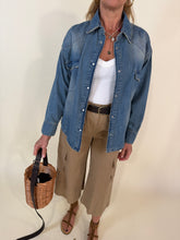 Carica l'immagine nel visualizzatore di Gallery, Camicia Miranda | Denim