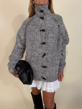 Load image into Gallery viewer, Cardigan Grey | Bottoni