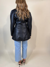 Carica l'immagine nel visualizzatore di Gallery, Giacca Giada | Ecopelle | Più colori