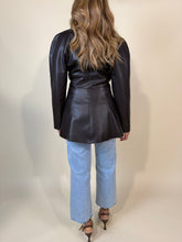 Carica l'immagine nel visualizzatore di Gallery, Giacca Giada | Ecopelle | Più colori