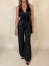 Carica l'immagine nel visualizzatore di Gallery, Top Fiocco | Black