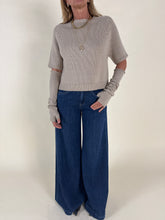 Load image into Gallery viewer, Maglia crop con manicotti | 100% lana | Più colori