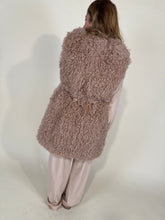 Carica l'immagine nel visualizzatore di Gallery, Ecopelliccia Rose