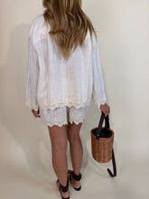 Carica l'immagine nel visualizzatore di Gallery, Completo Lino | Ricami 100% lino | Camicia + shorts