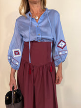Load image into Gallery viewer, Camicia Indi | Celeste & Red.