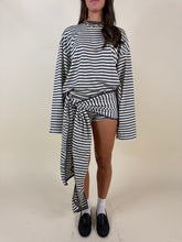 Carica l'immagine nel visualizzatore di Gallery, Completo riga t-shirt + shorts Esse | Più colori