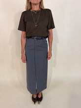 Load image into Gallery viewer, T-shirt OVER Brown | Modal &amp; Cotone.
