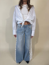 Load image into Gallery viewer, Denim Zhed | Ricamo
